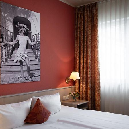 Landhotel 3Kronen Adelsdorf المظهر الخارجي الصورة
