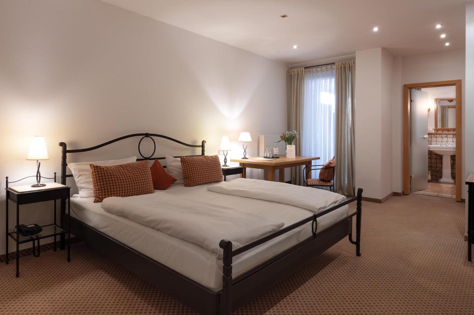 Landhotel 3Kronen Adelsdorf المظهر الخارجي الصورة