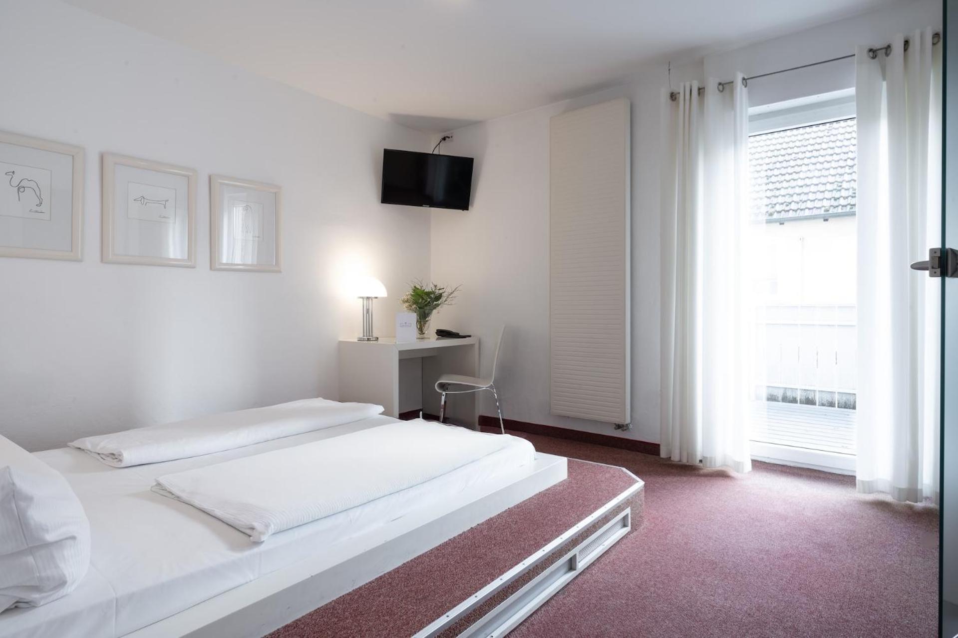 Landhotel 3Kronen Adelsdorf المظهر الخارجي الصورة